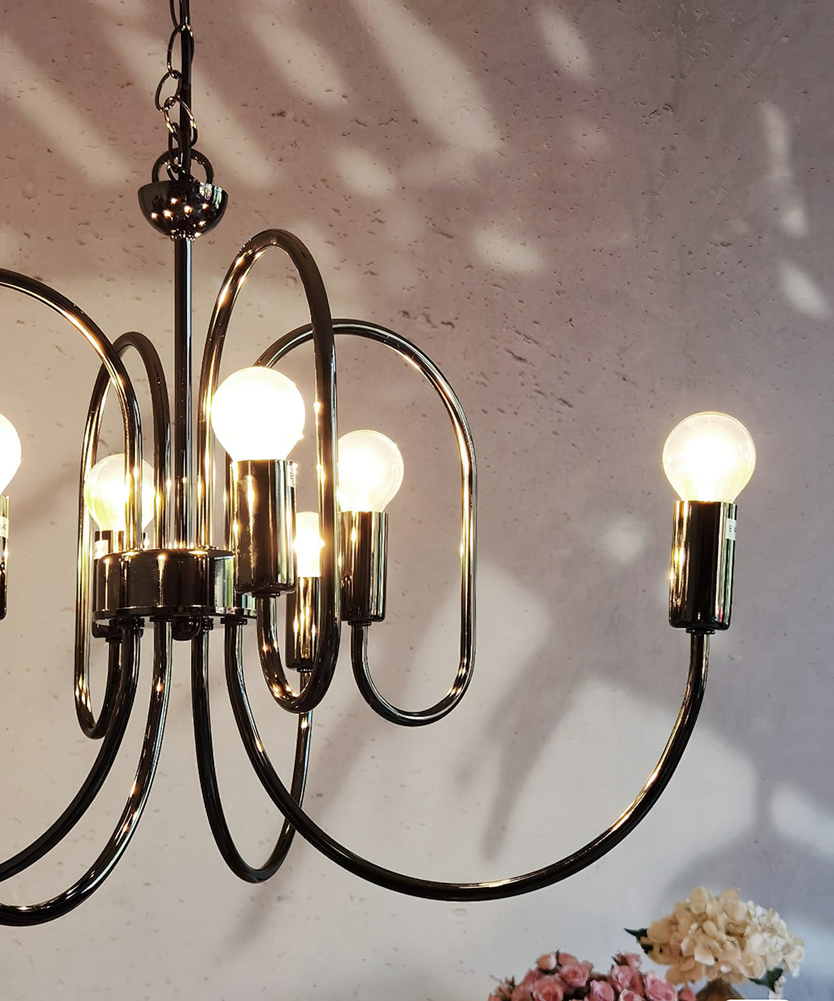 Cabry Chandelier – Modern Curved Multi-Arm Matte Black & Brass Chandelier