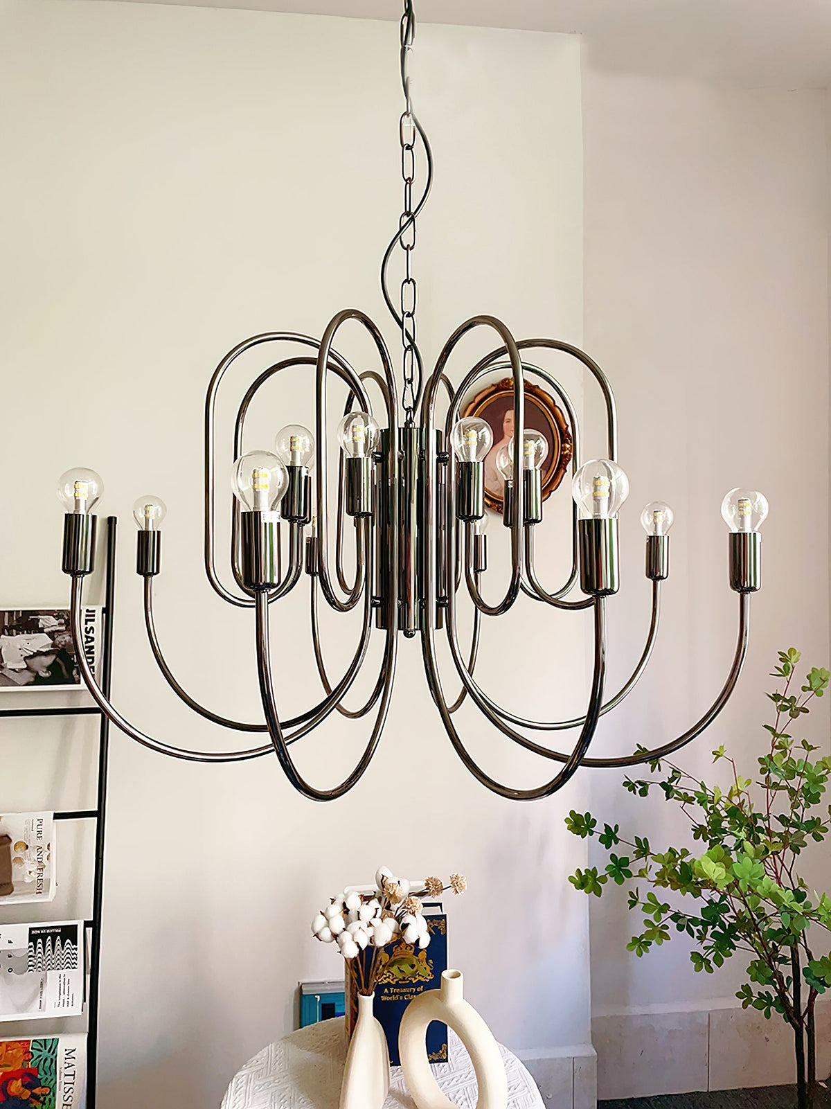 Cabry Chandelier – Modern Curved Multi-Arm Matte Black & Brass Chandelier