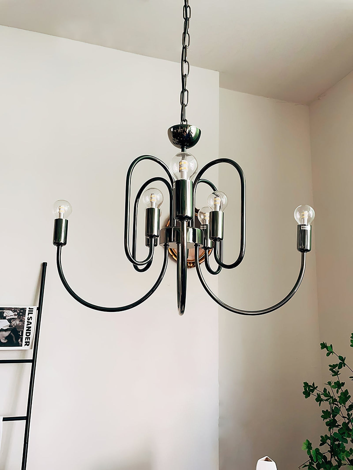 Cabry Chandelier – Modern Curved Multi-Arm Matte Black & Brass Chandelier