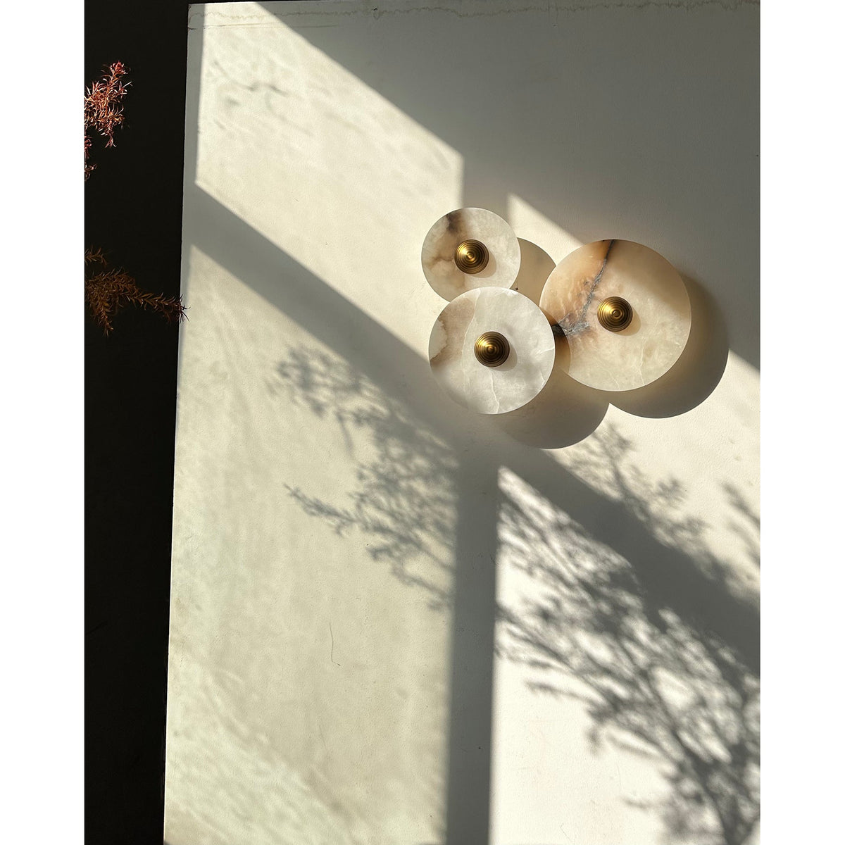 Calacatta Marble Combination Alabaster Sconce – Natural Stone & Gold LED Wall Light
