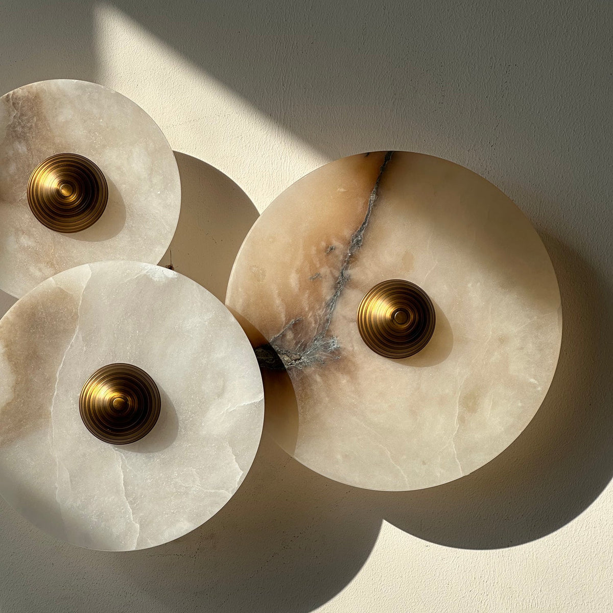 Calacatta Marble Combination Alabaster Sconce – Natural Stone & Gold LED Wall Light