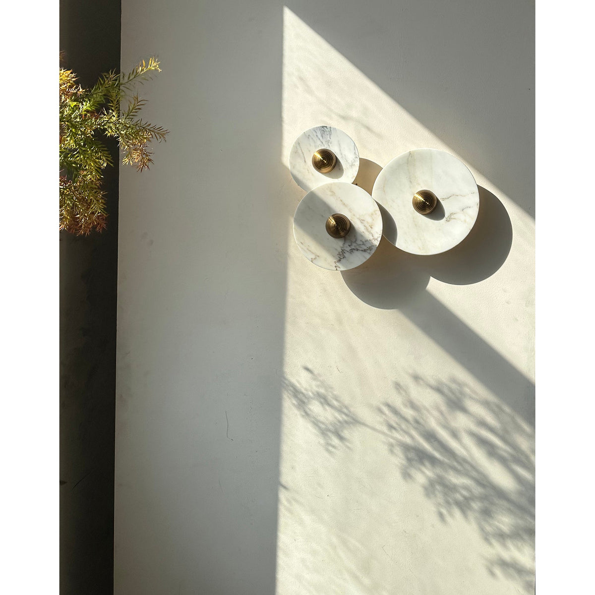 Calacatta Marble Combination Alabaster Sconce – Natural Stone & Gold LED Wall Light