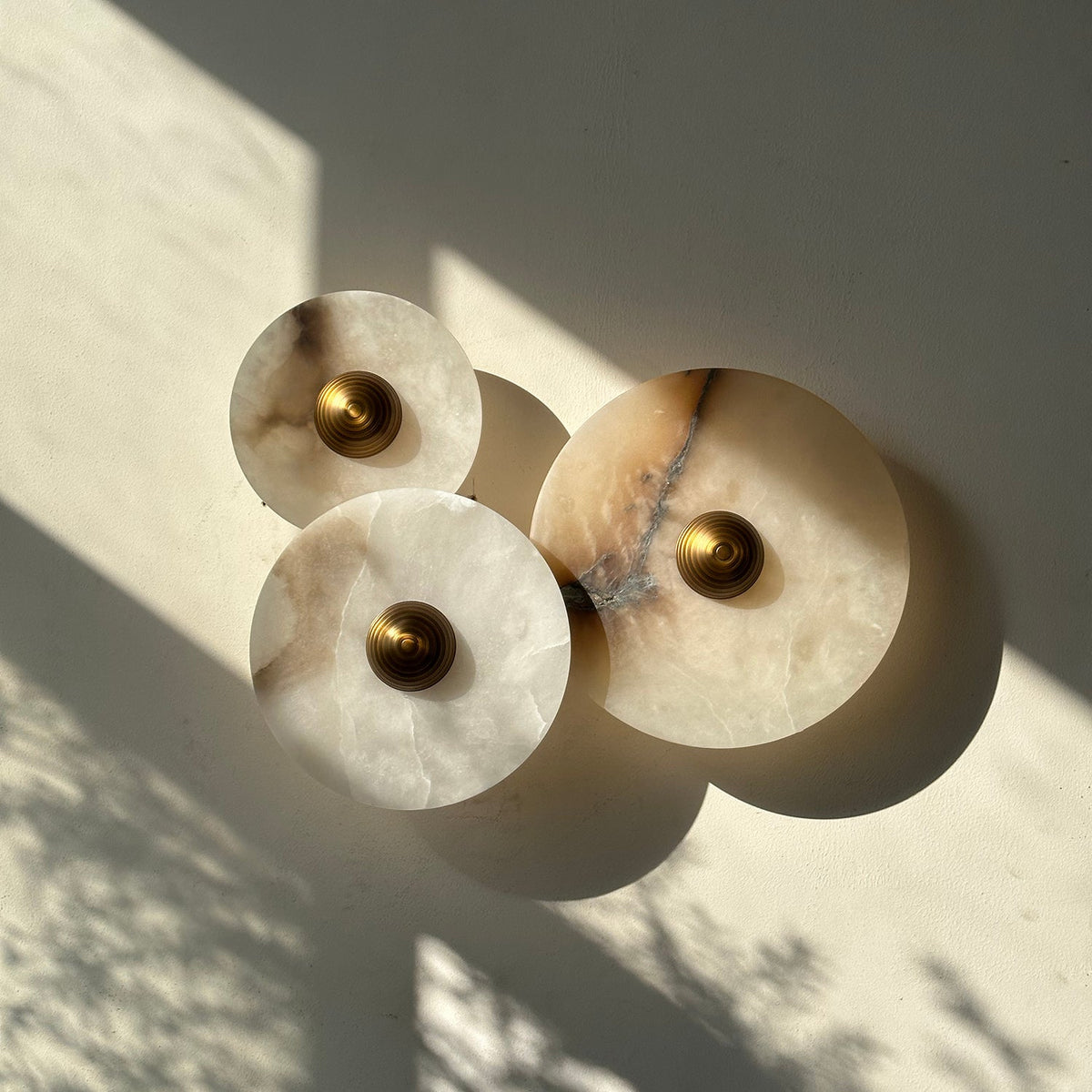 Calacatta Marble Combination Alabaster Sconce – Natural Stone & Gold LED Wall Light
