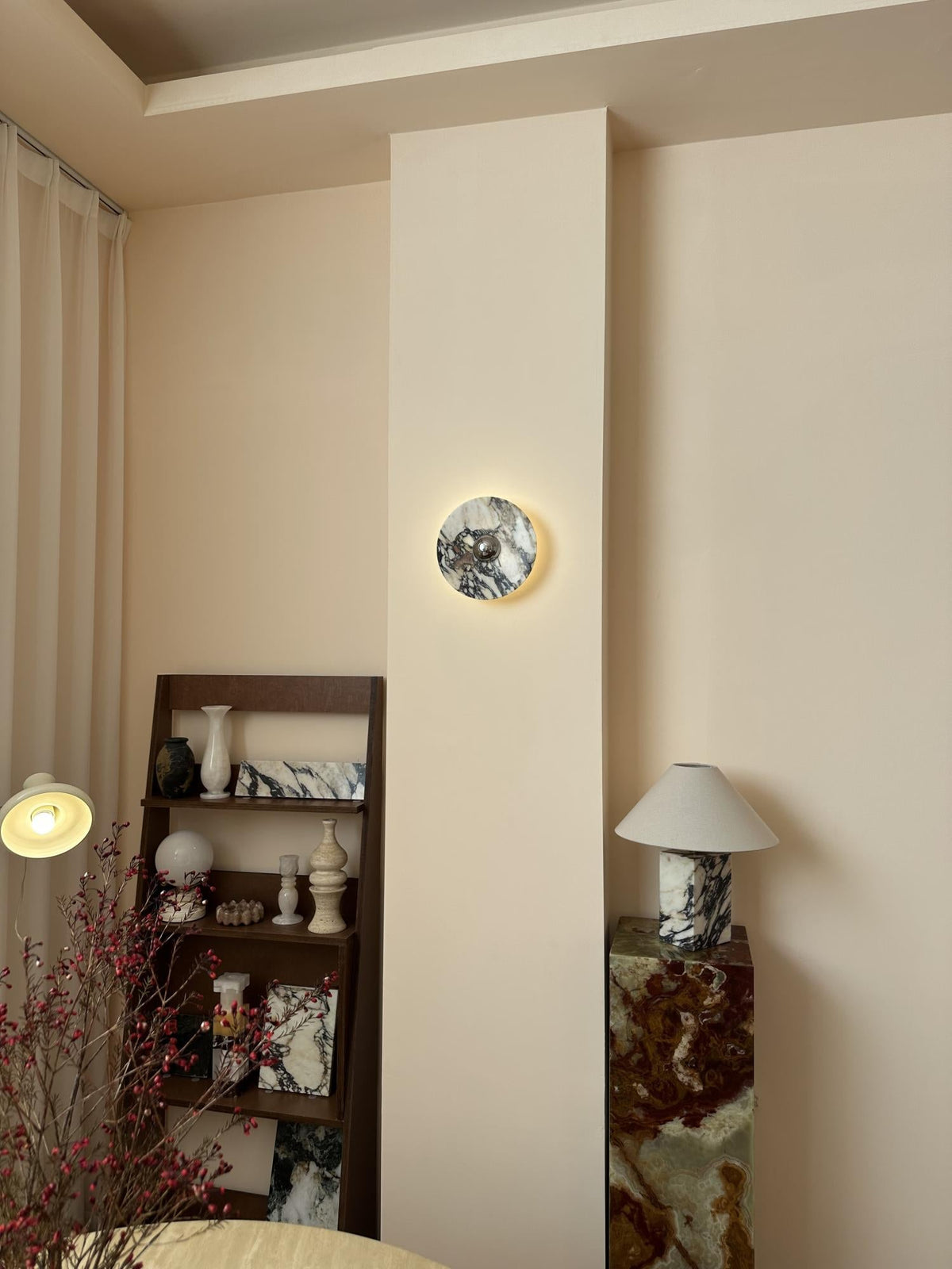 Calacatta Round Marble Sconce – Italian Calacatta Purple Marble & Chrome LED Sconce