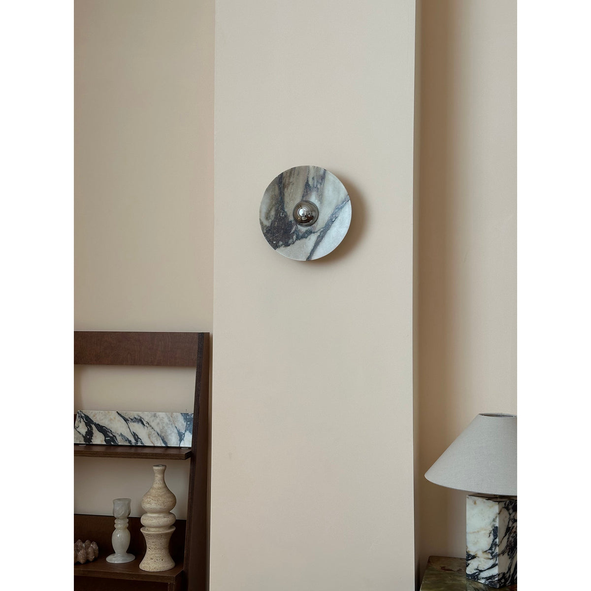 Calacatta Round Marble Sconce – Italian Calacatta Purple Marble & Chrome LED Sconce