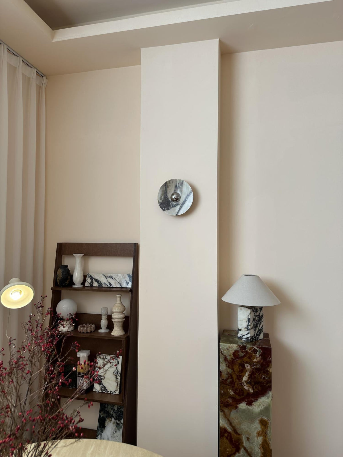 Calacatta Round Marble Sconce – Italian Calacatta Purple Marble & Chrome LED Sconce