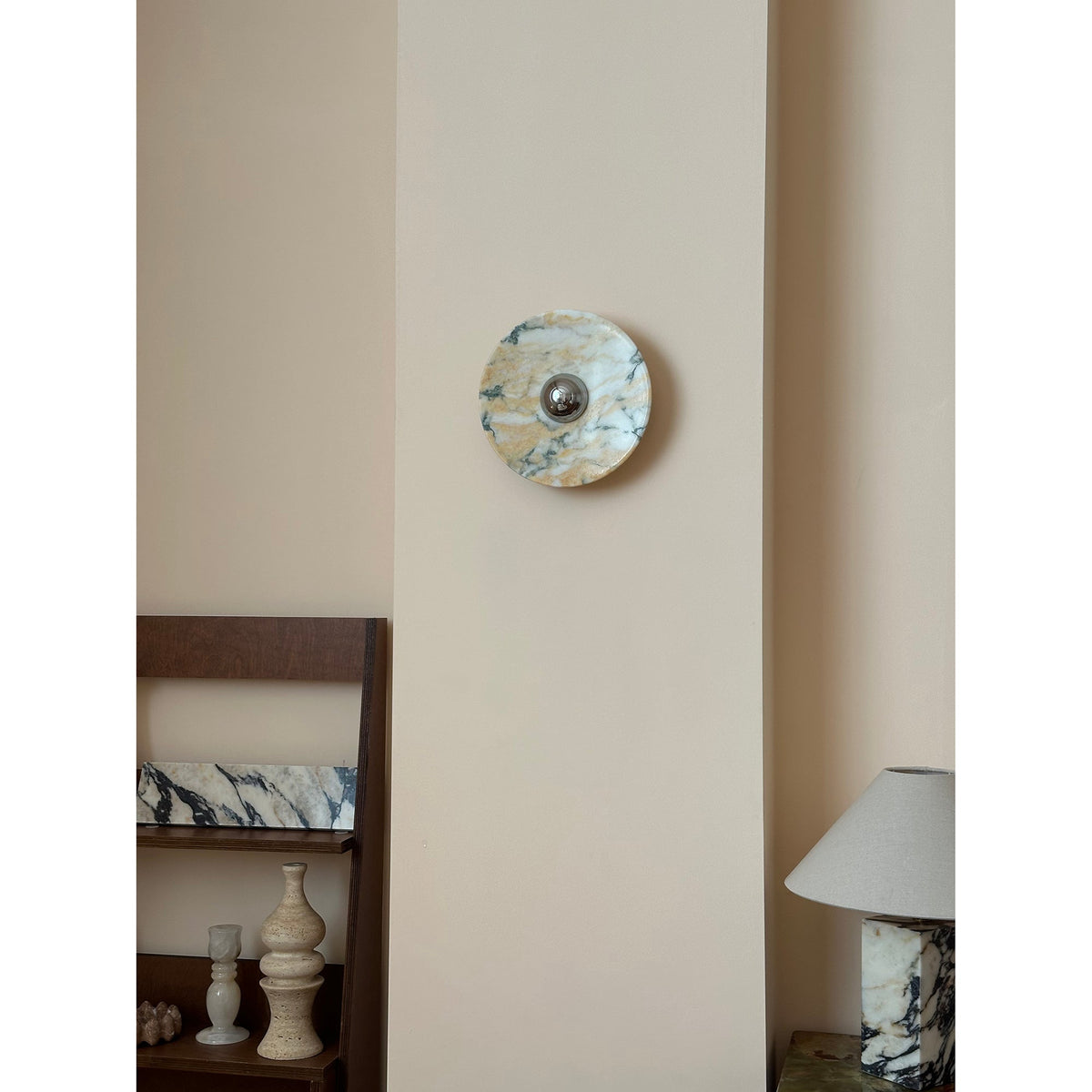 Calacatta Round Marble Sconce – Italian Calacatta Purple Marble & Chrome LED Sconce