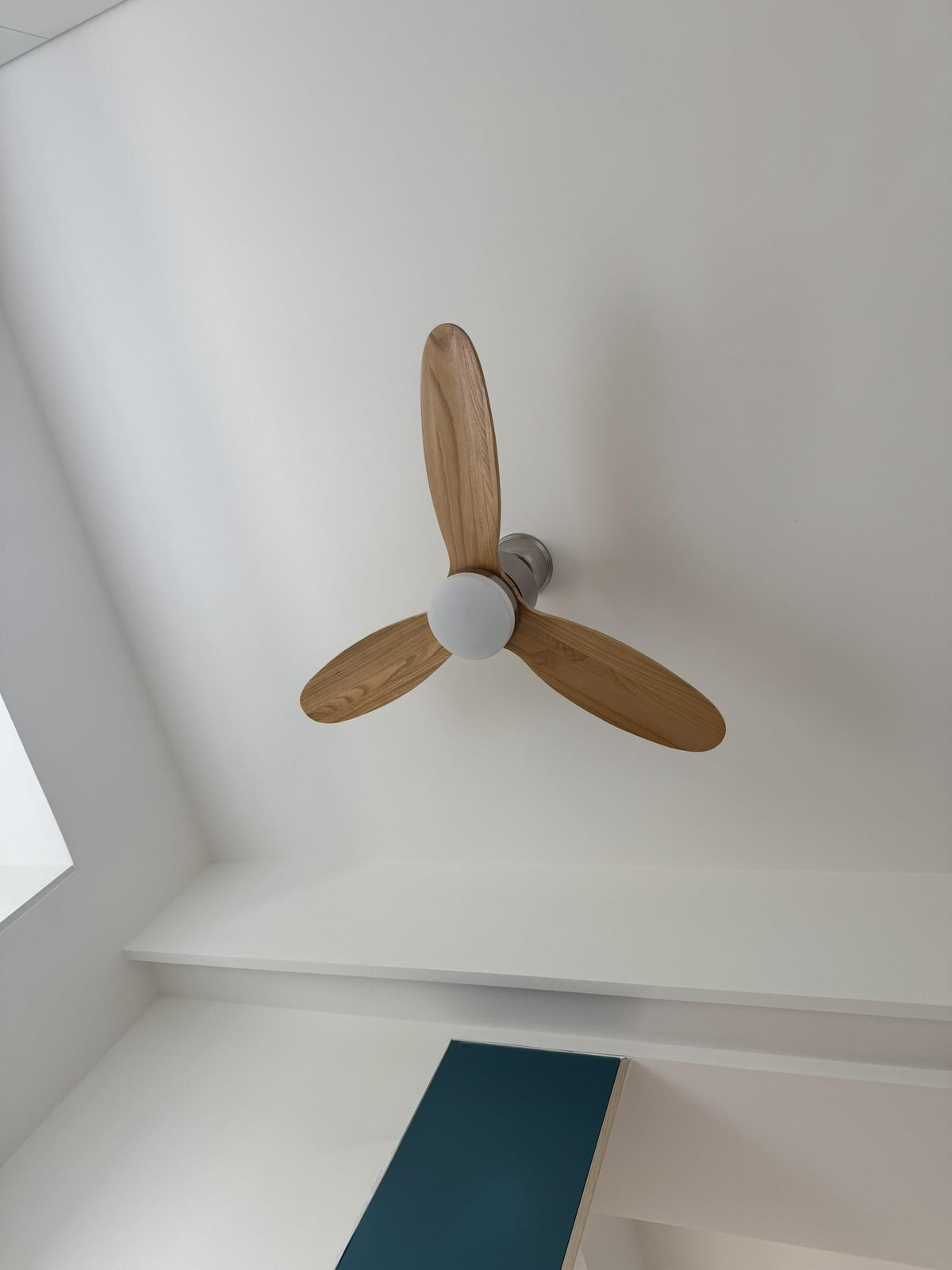 Calisse 42″ Ceiling Fan Light – 3 Solid Wood Blade DC Motor LED Ceiling Fan