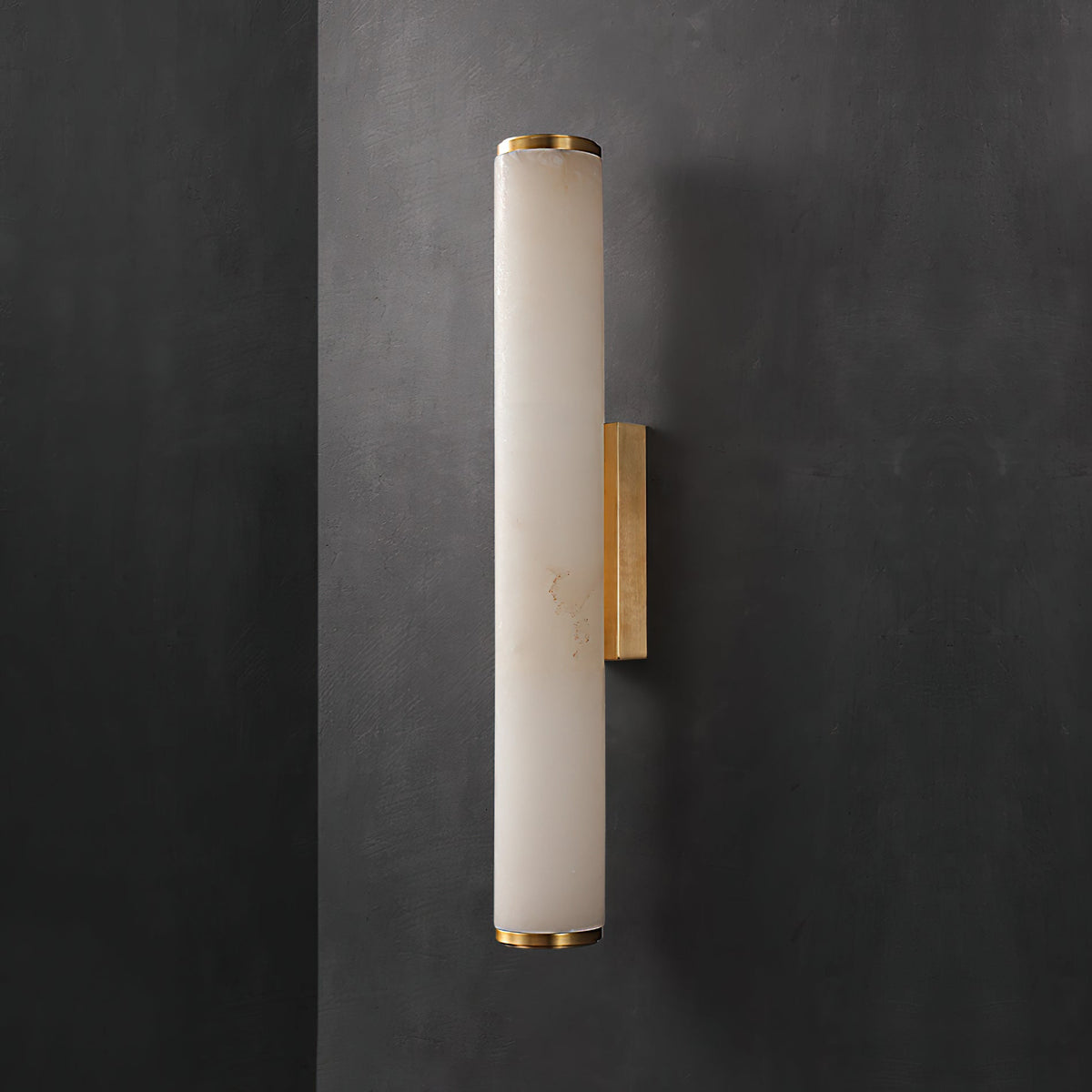 Callisto Alabaster Sconce – Vertical Natural Alabaster & Patinated Brass LED Sconce