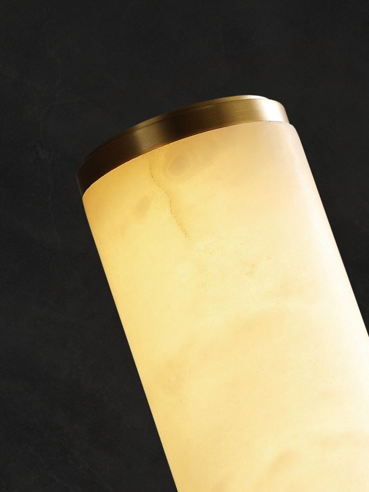 Callisto Alabaster Sconce – Vertical Natural Alabaster & Patinated Brass LED Sconce