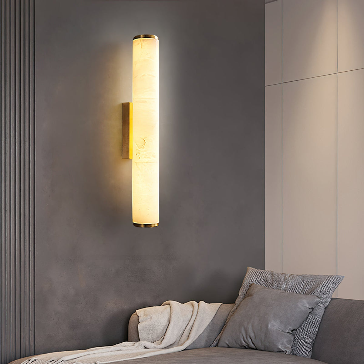 Callisto Alabaster Sconce – Vertical Natural Alabaster & Patinated Brass LED Sconce