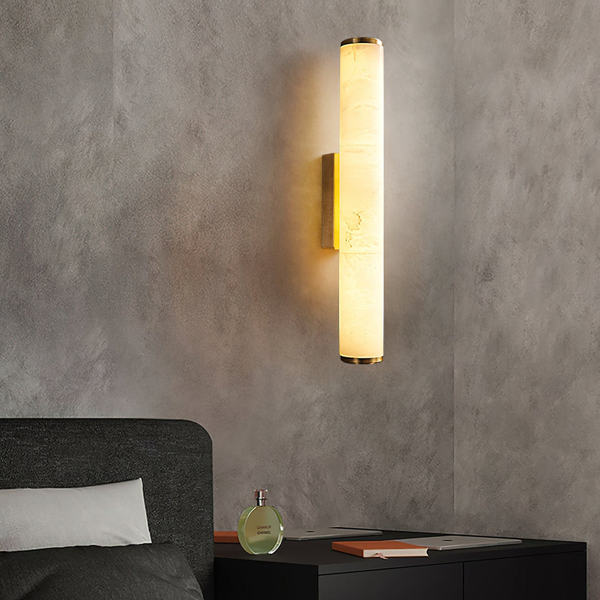 Callisto Alabaster Sconce – Vertical Natural Alabaster & Patinated Brass LED Sconce