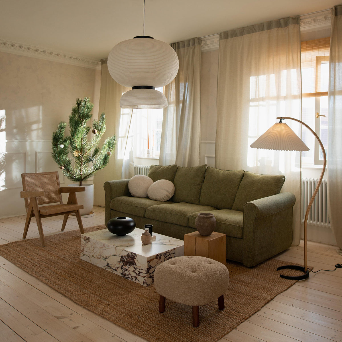 Caprani Floor Lamp – 1970s Scandinavian Bentwood & Pleated Linen Floor Lamp