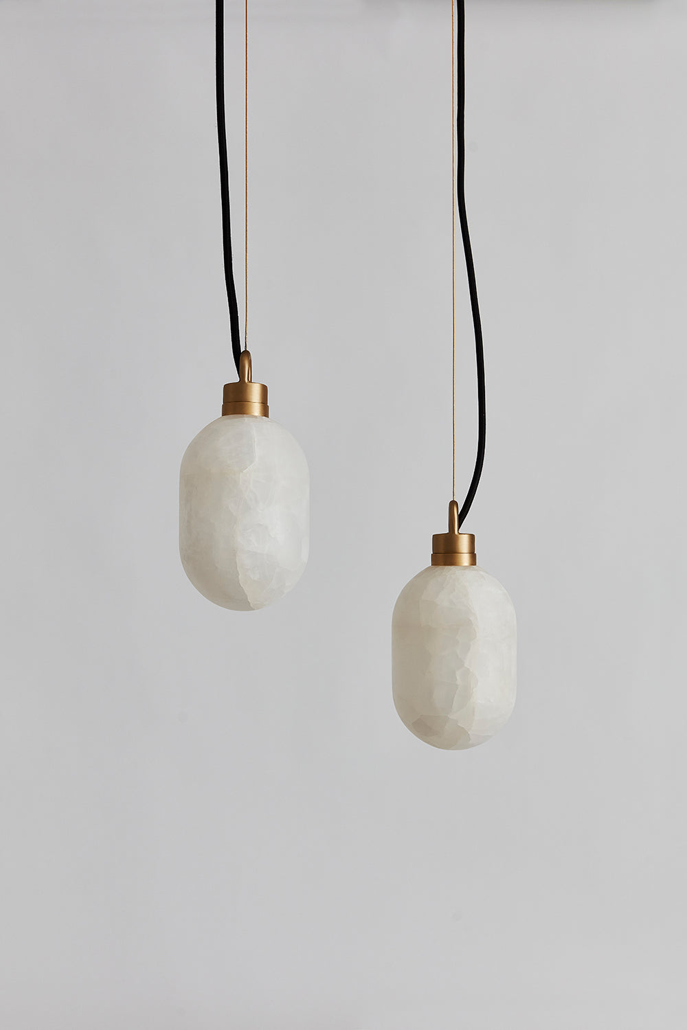 Capsa Alabaster Pendant Lamp – Brass & Carved Translucent Natural Alabaster Mini Pendant Light