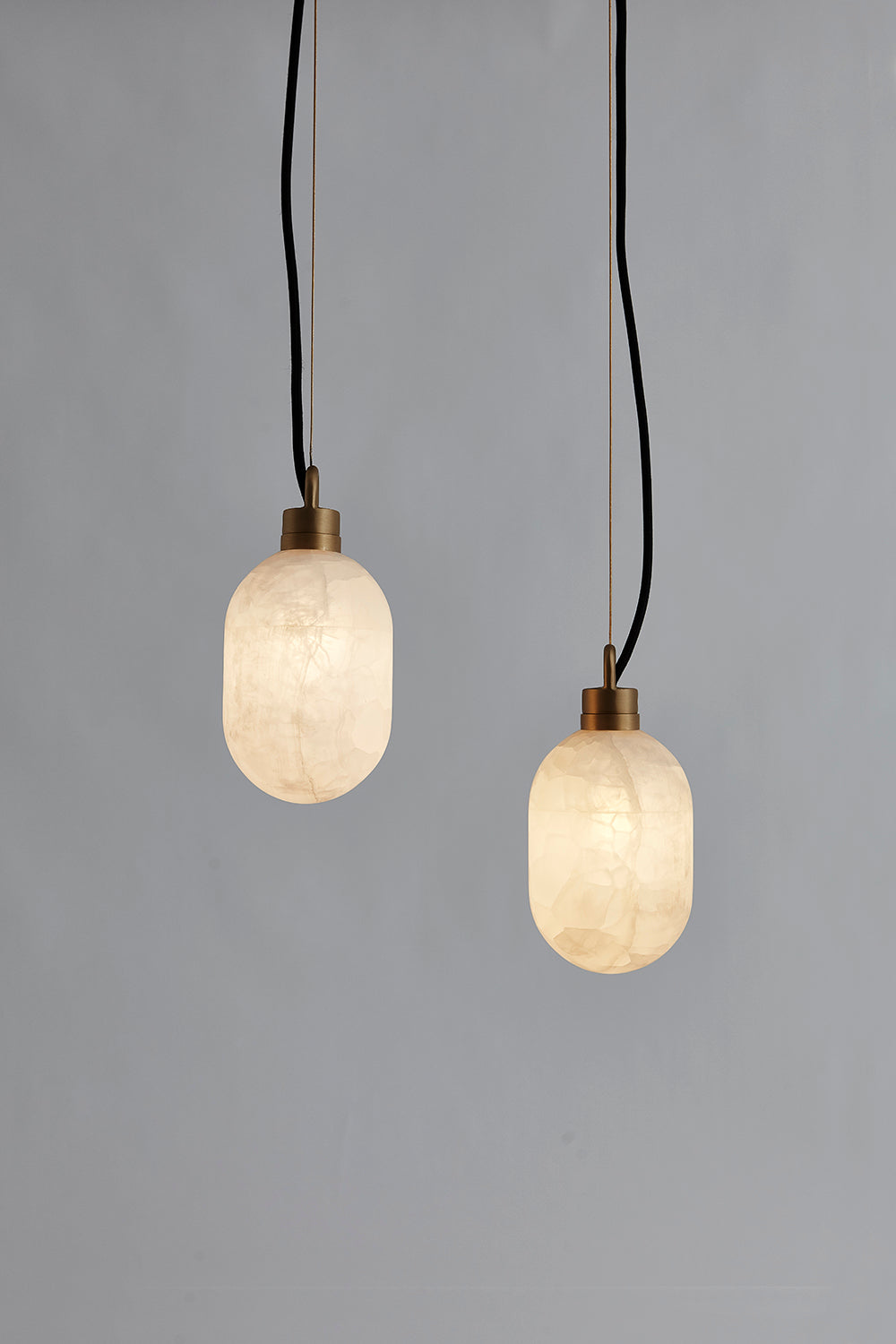Capsa Alabaster Pendant Lamp – Brass & Carved Translucent Natural Alabaster Mini Pendant Light