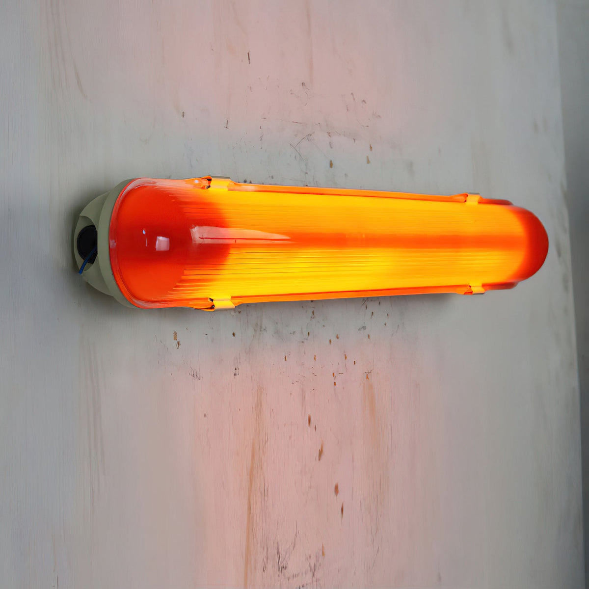 Capsules Joy Wall Lamp – 1970s Space Age Red LED Capsule Wall Sconce
