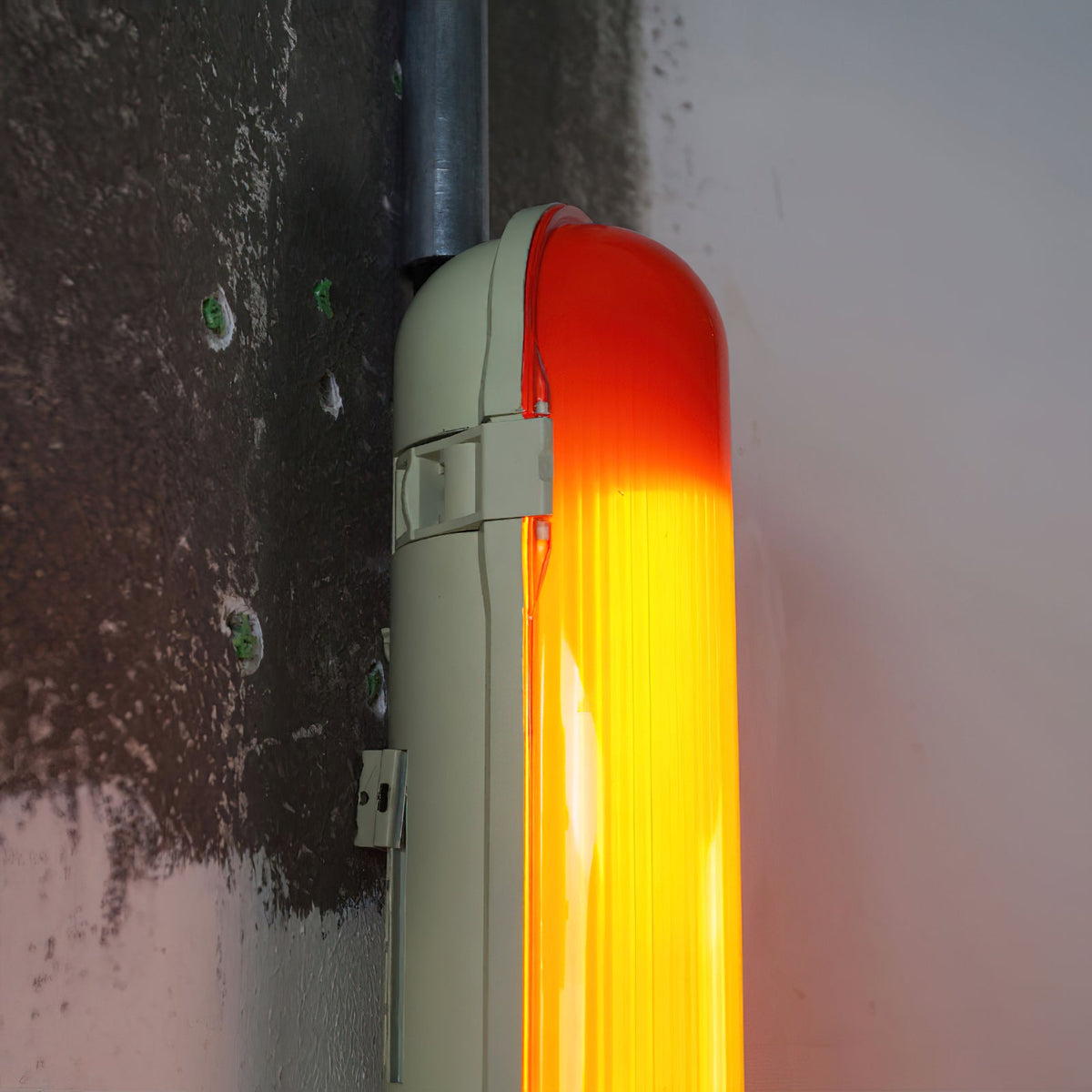 Capsules Joy Wall Lamp – 1970s Space Age Red LED Capsule Wall Sconce