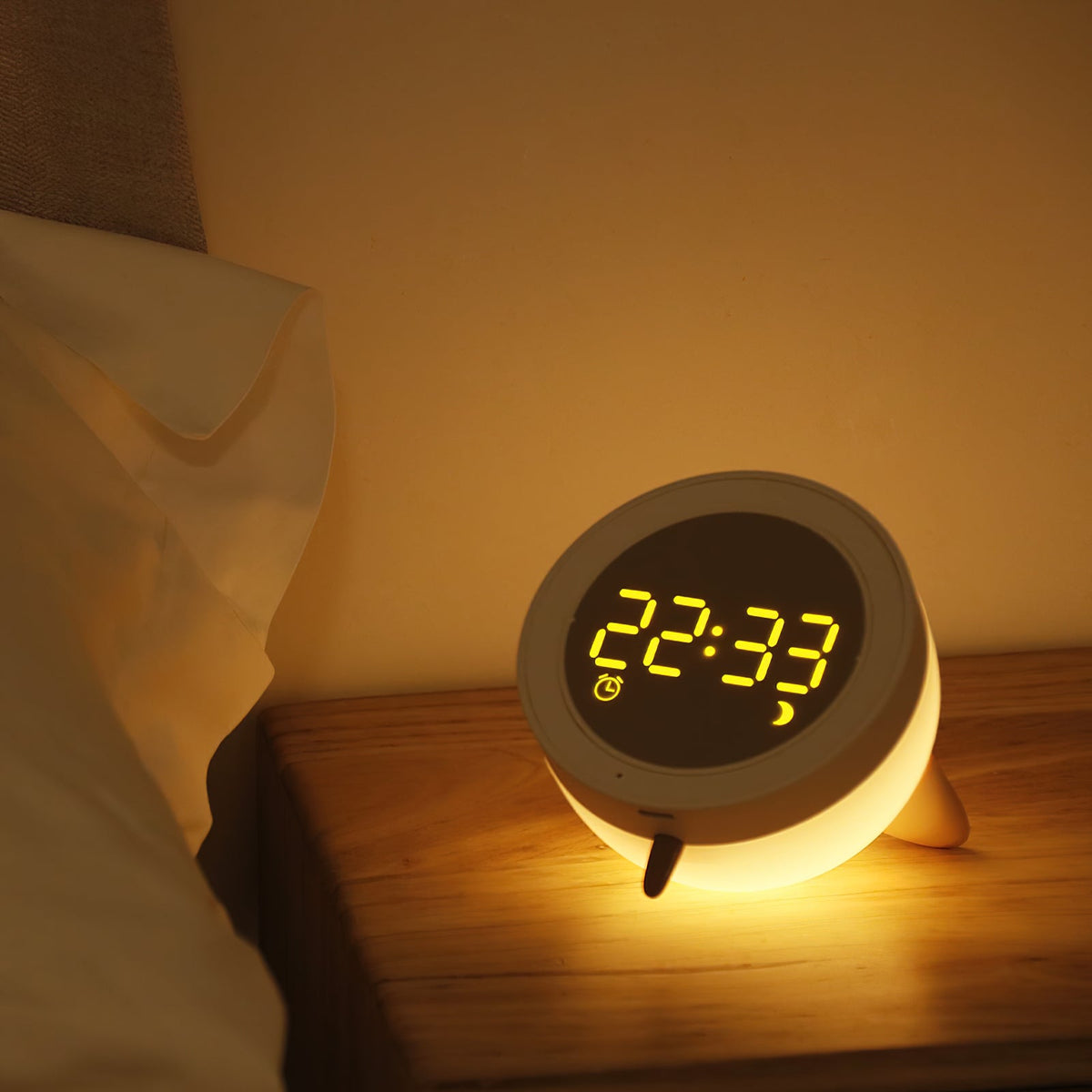 Cat Mouse Clock Night Light - Rechargeable Silicone LED Alarm Clock | Tail-Rotating Dimmer & Sound Activated Display