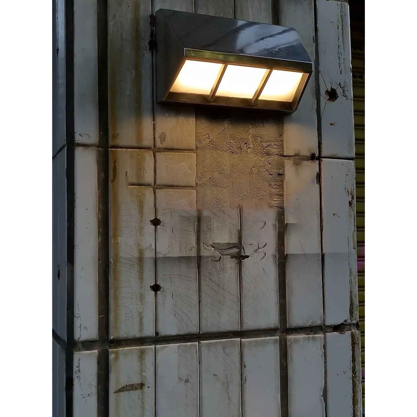 Cedrick LED Wall Lamp - Modern Outdoor Waterproof Aluminum & Acrylic Sconce
