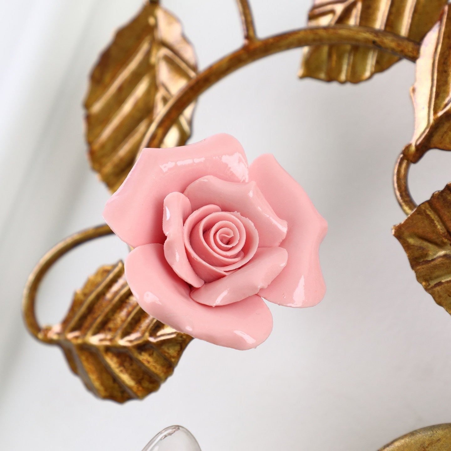 Ceramic Rose Vine Sconce - Shabby Chic 2-Light Floral Wall Light with Crystals