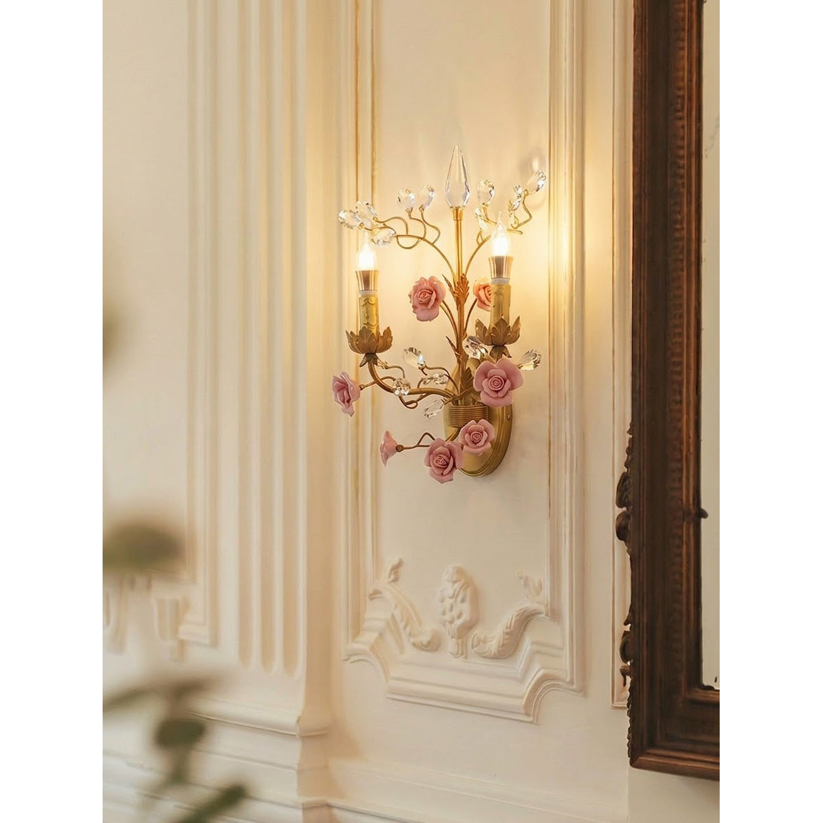 Ceramic Rose Vine Sconce - Shabby Chic 2-Light Floral Wall Light with Crystals