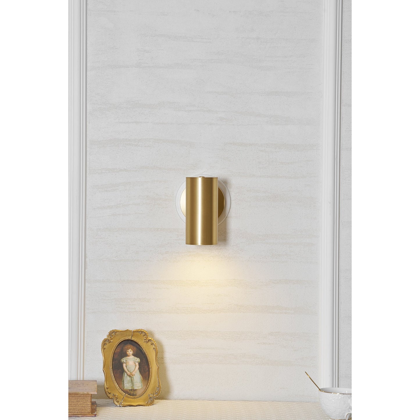 Champeaux Sconce - Minimalist Solid Brass Industrial Cylinder Wall Light