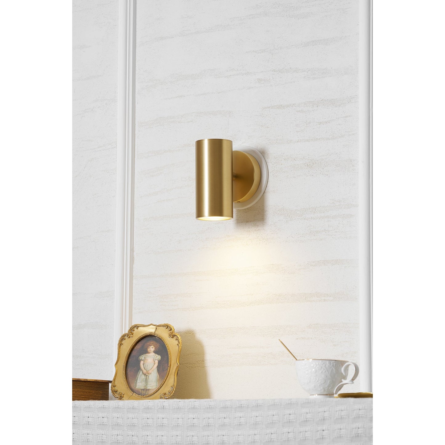 Champeaux Sconce - Minimalist Solid Brass Industrial Cylinder Wall Light