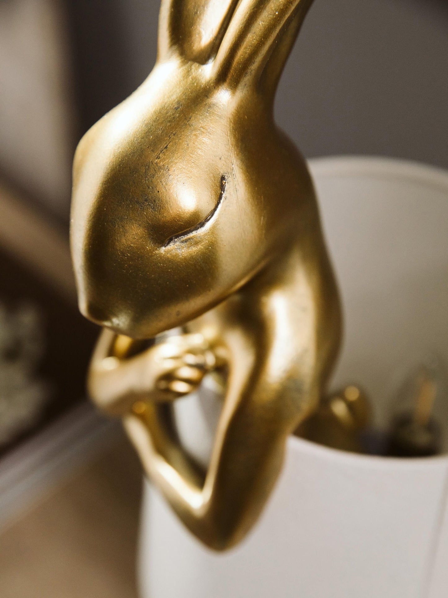 Chester Rabbit Table Lamp - Whimsical Sculptural Resin Animal Lamp