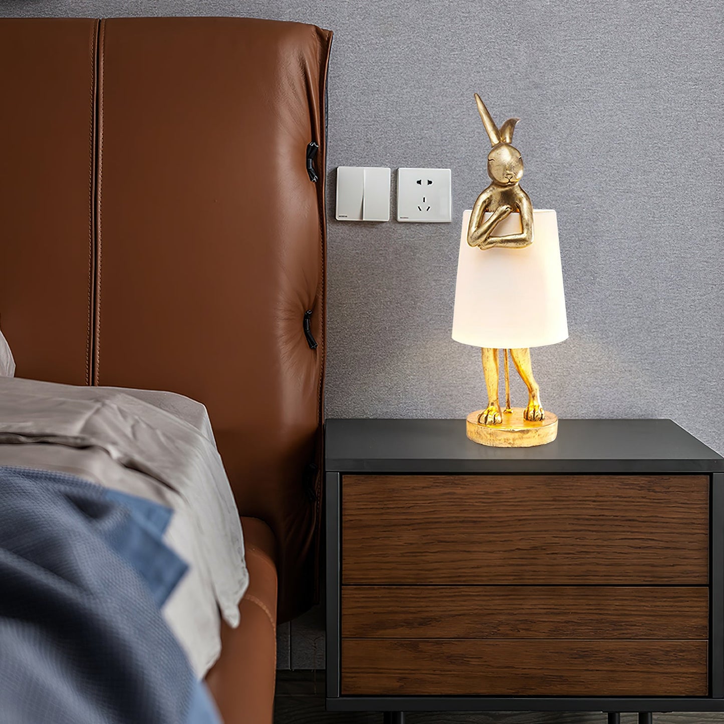 Chester Rabbit Table Lamp - Whimsical Sculptural Resin Animal Lamp