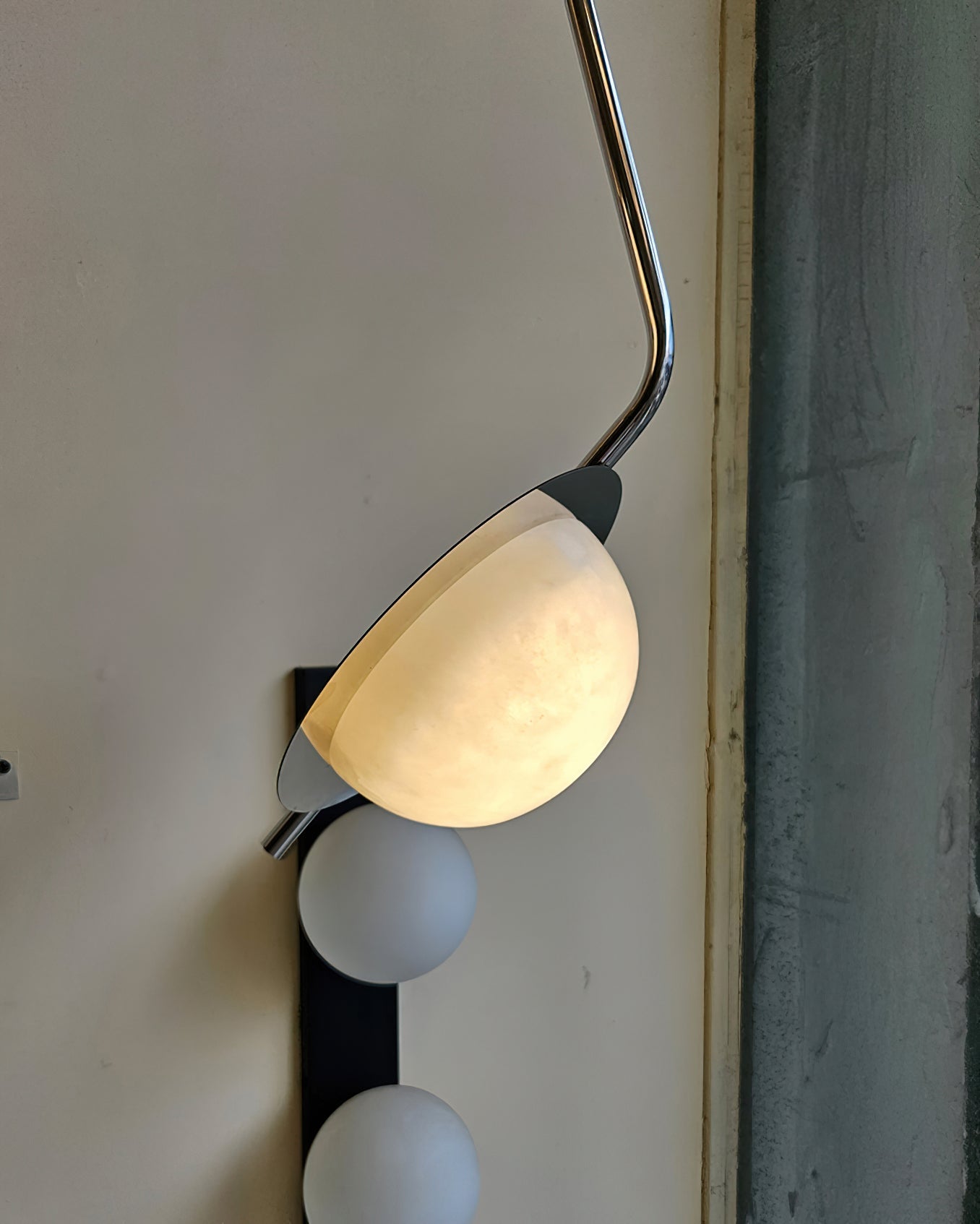 Chic Luminance Alabaster Pendant Light - Art Deco Natural Stone & Stainless Steel Drop