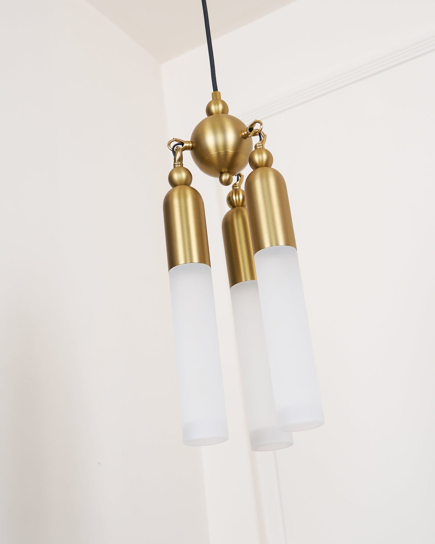 Chrishell Pendant Lamp - Modern Sculptural Aluminum & Acrylic LED Drop