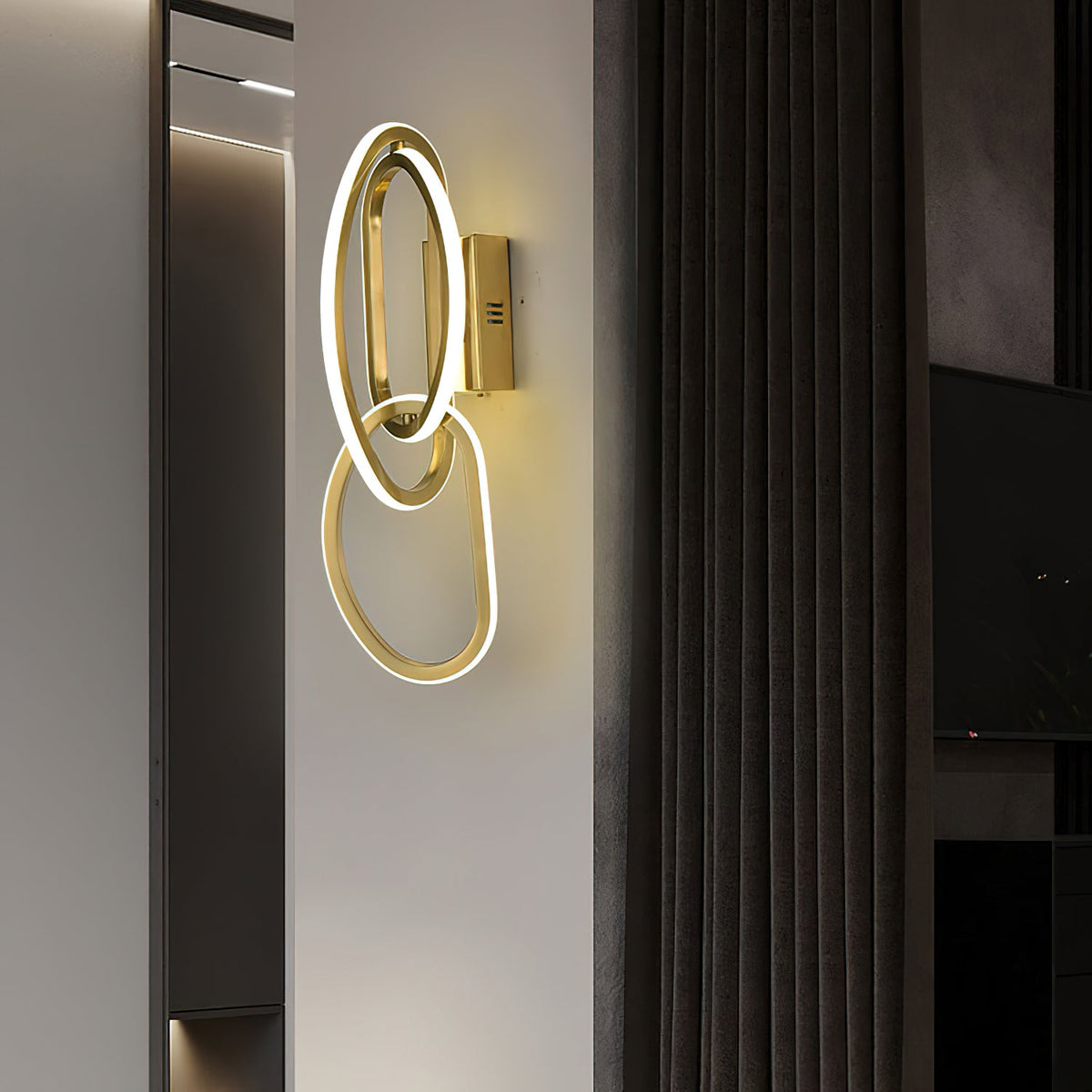 Circa LED Wall Lamp – Sculptural Interlinking Ring LED Wall Sconce