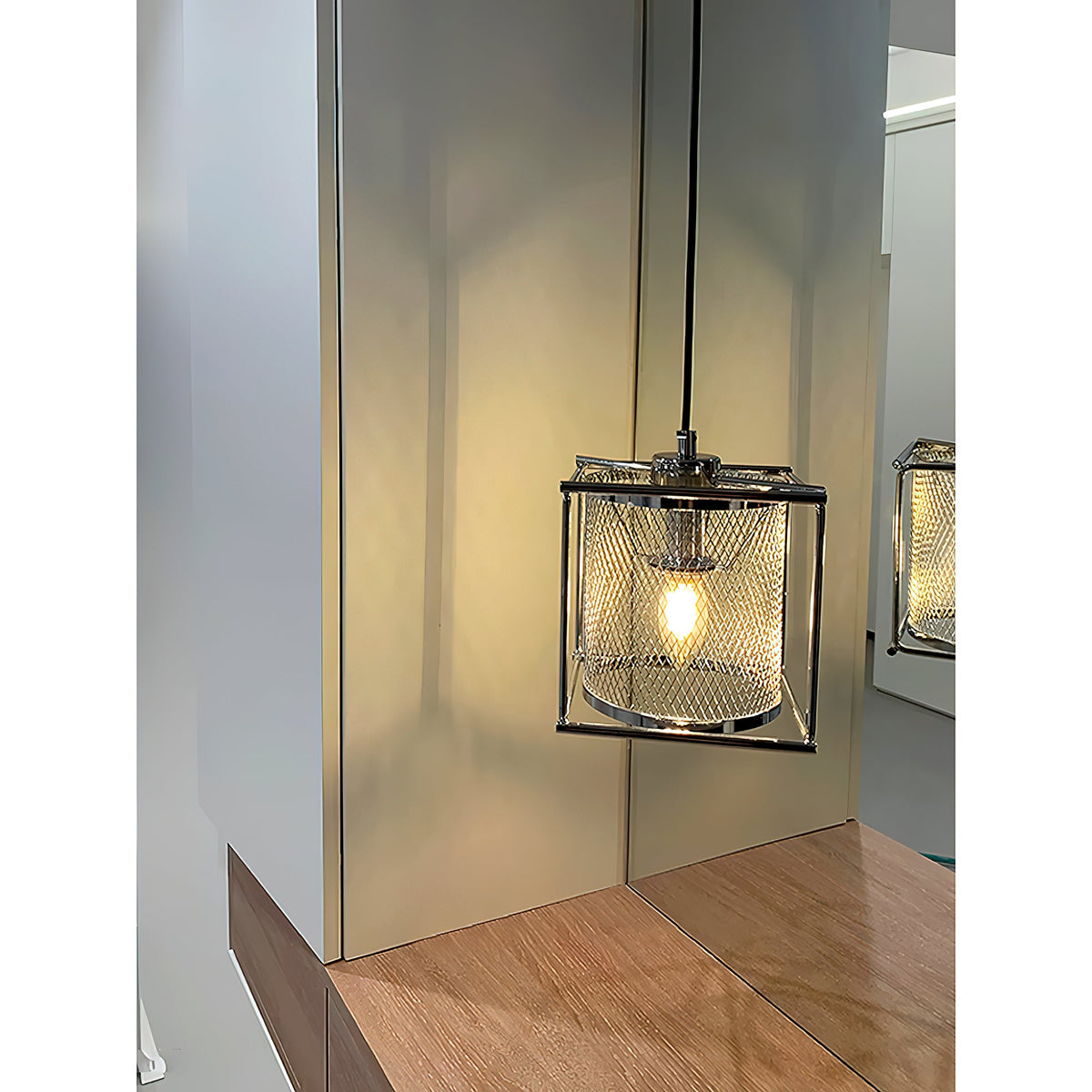 Clarus Pendant Lamp – Refined Industrial Chrome Mesh Drum Pendant