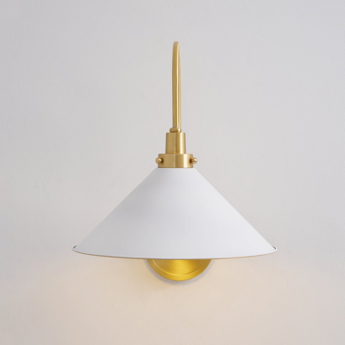 Clivedon Wall Lamp – Classic Gooseneck Metal & Aged Brass Sconce