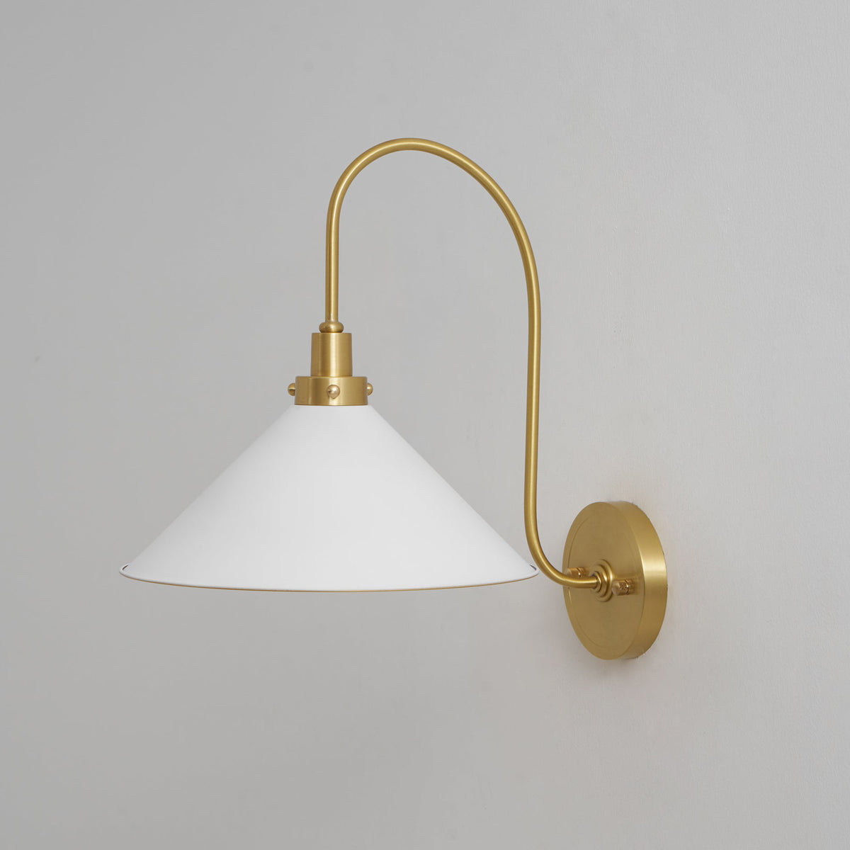 Clivedon Wall Lamp – Classic Gooseneck Metal & Aged Brass Sconce