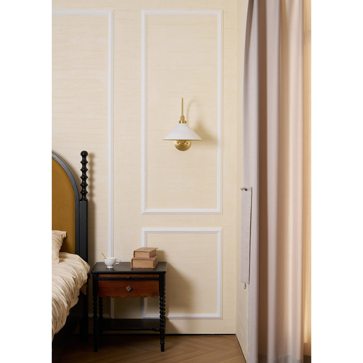 Clivedon Wall Lamp – Classic Gooseneck Metal & Aged Brass Sconce