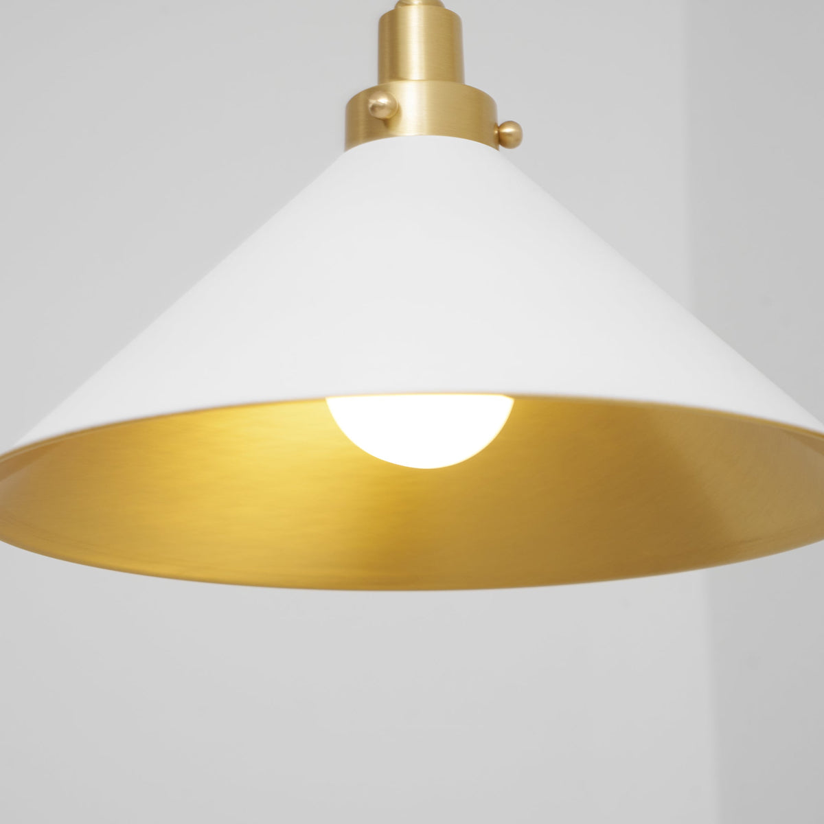 Clivedon Wall Lamp – Classic Gooseneck Metal & Aged Brass Sconce