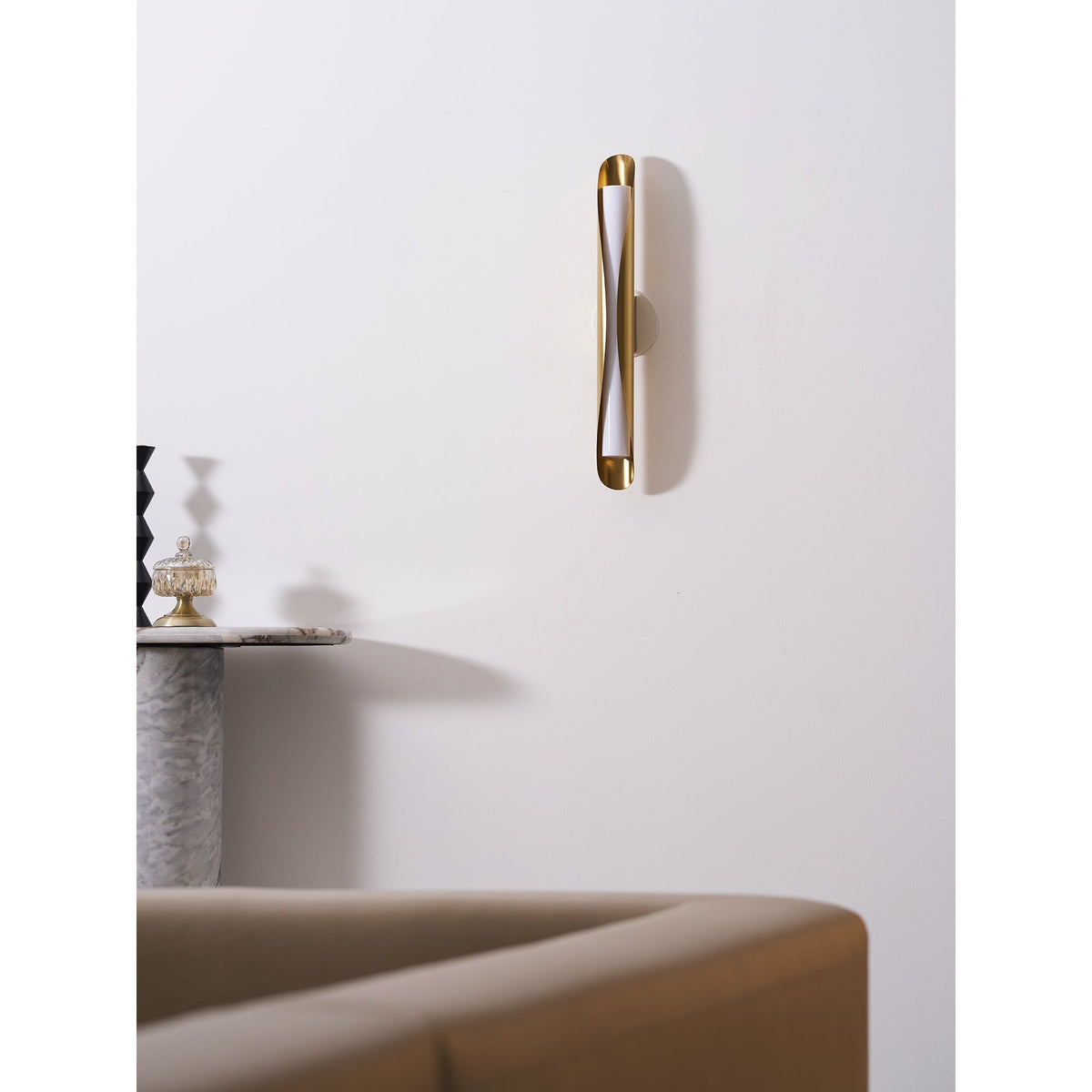Cocon Wall Lamp – Modern Minimalist Copper & Acrylic LED Wall Sconce