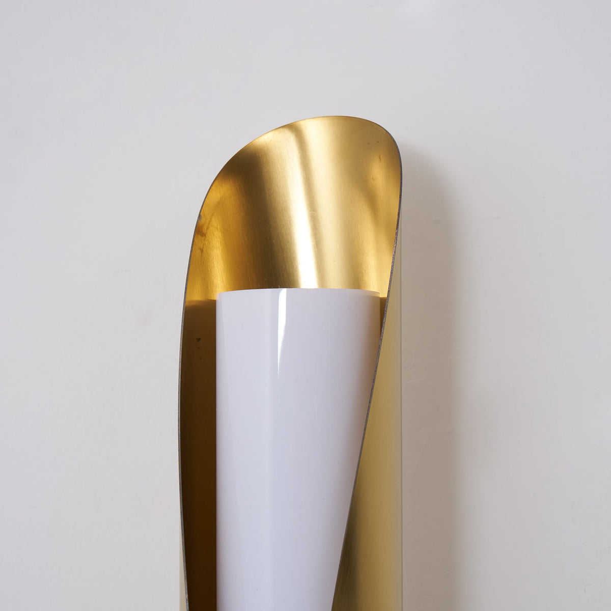 Cocon Wall Lamp – Modern Minimalist Copper & Acrylic LED Wall Sconce
