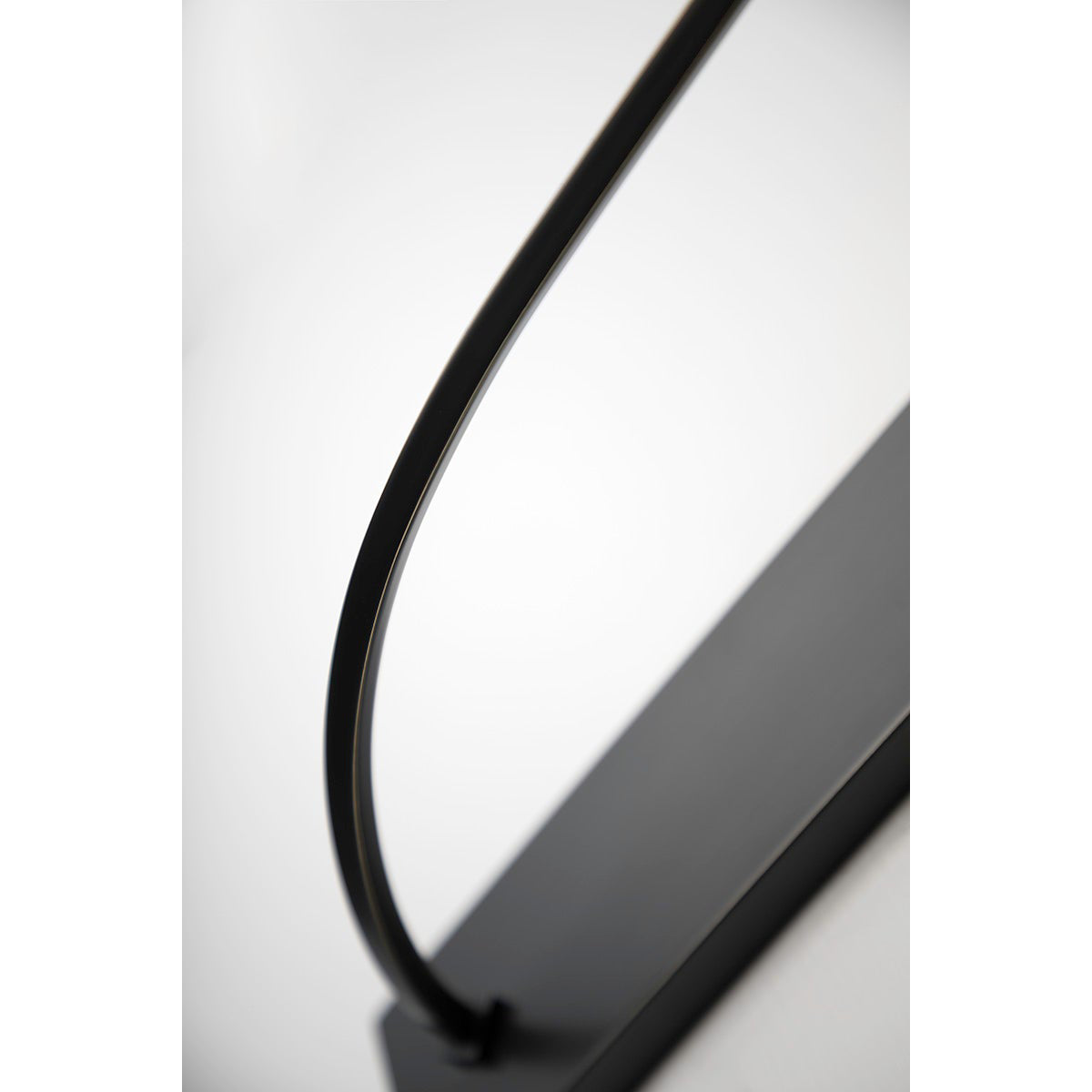 Colton Wall Lamp – Eastern Minimalist Curved Brass & Fabric Sconce