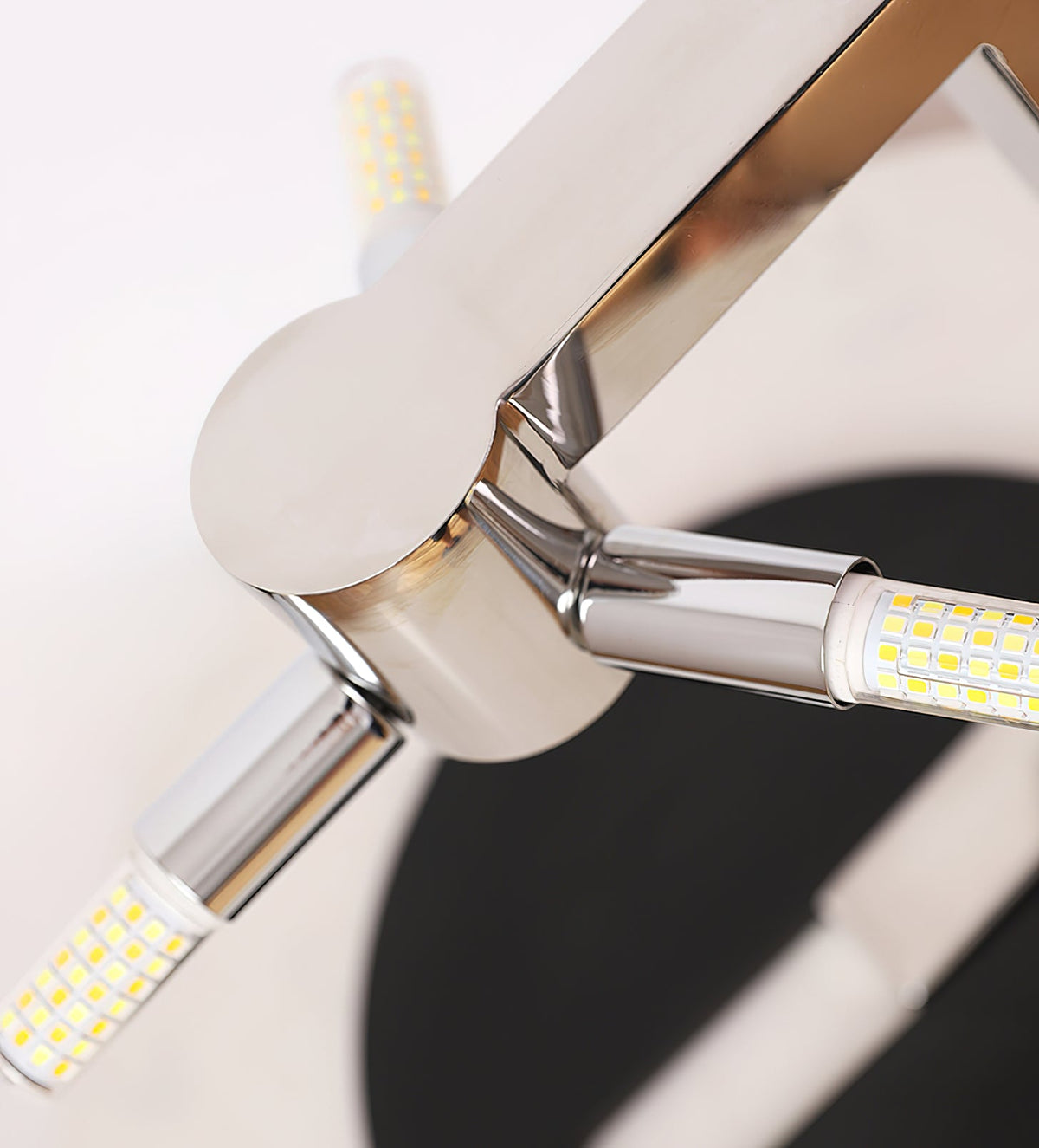 Comete Alabaster Table Lamp – Modern Sculptural Alabaster & Metal Accent Light