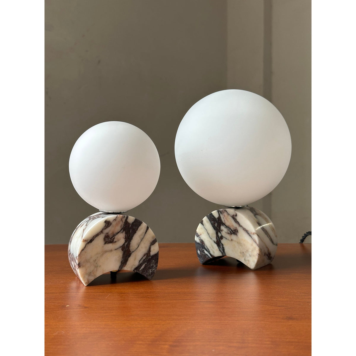 Crescent Marble Table Lamp – Minimalist Solid White Marble & Glass Accent Lamp