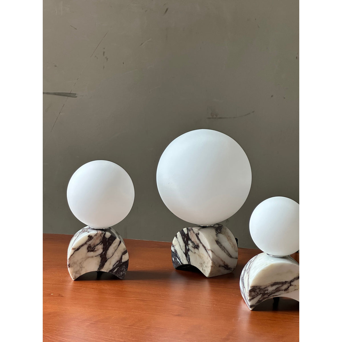 Crescent Marble Table Lamp – Minimalist Solid White Marble & Glass Accent Lamp