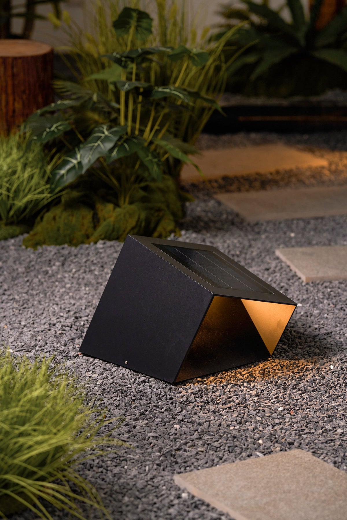 Cube Garden Solar Outdoor Light – Waterproof Stainless Steel Solar Landscape Lamp