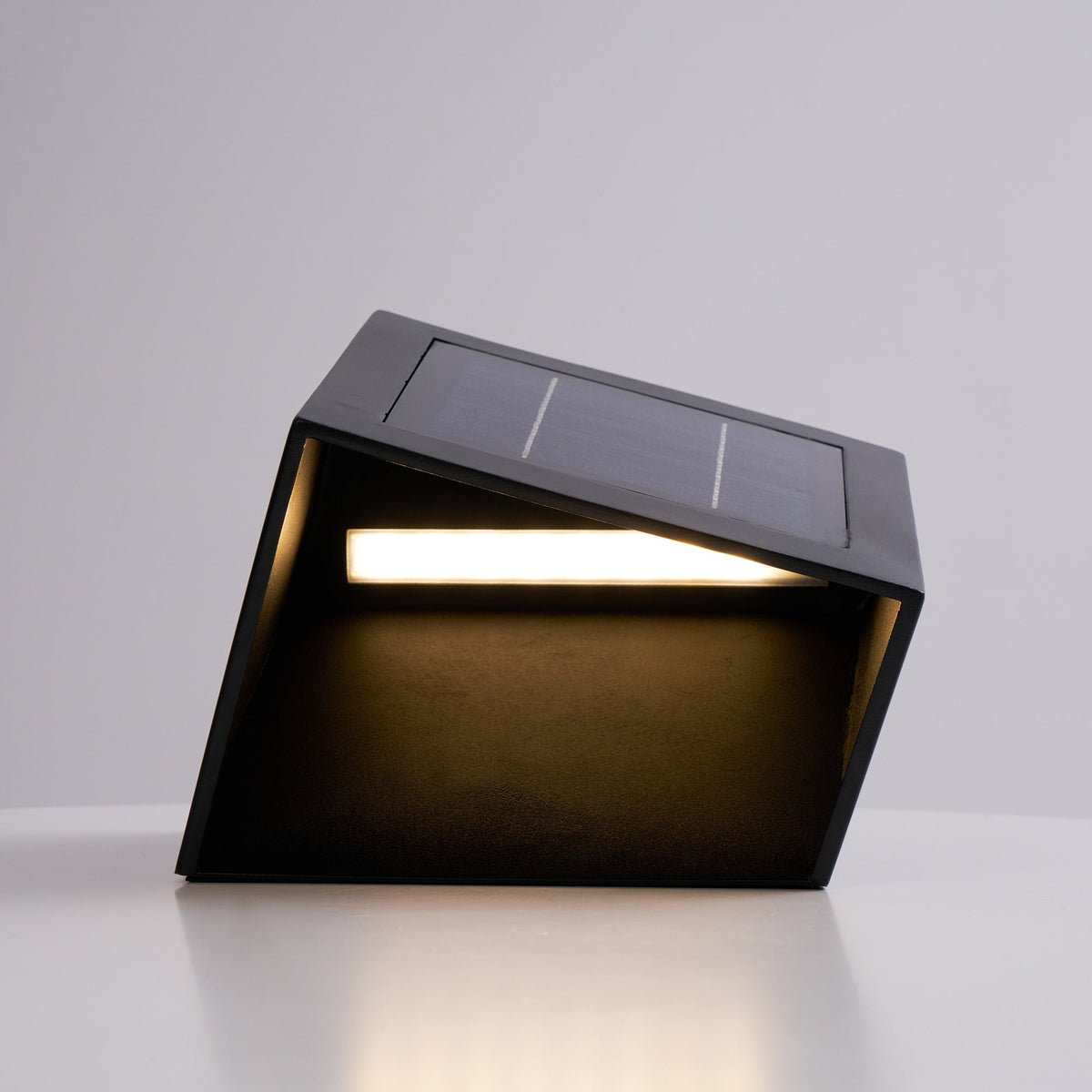 Cube Garden Solar Outdoor Light – Waterproof Stainless Steel Solar Landscape Lamp