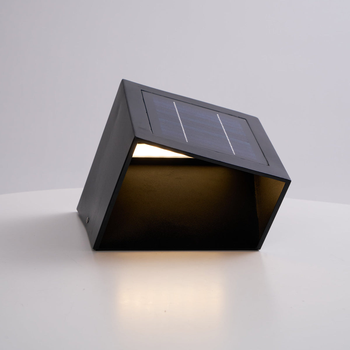 Cube Garden Solar Outdoor Light – Waterproof Stainless Steel Solar Landscape Lamp