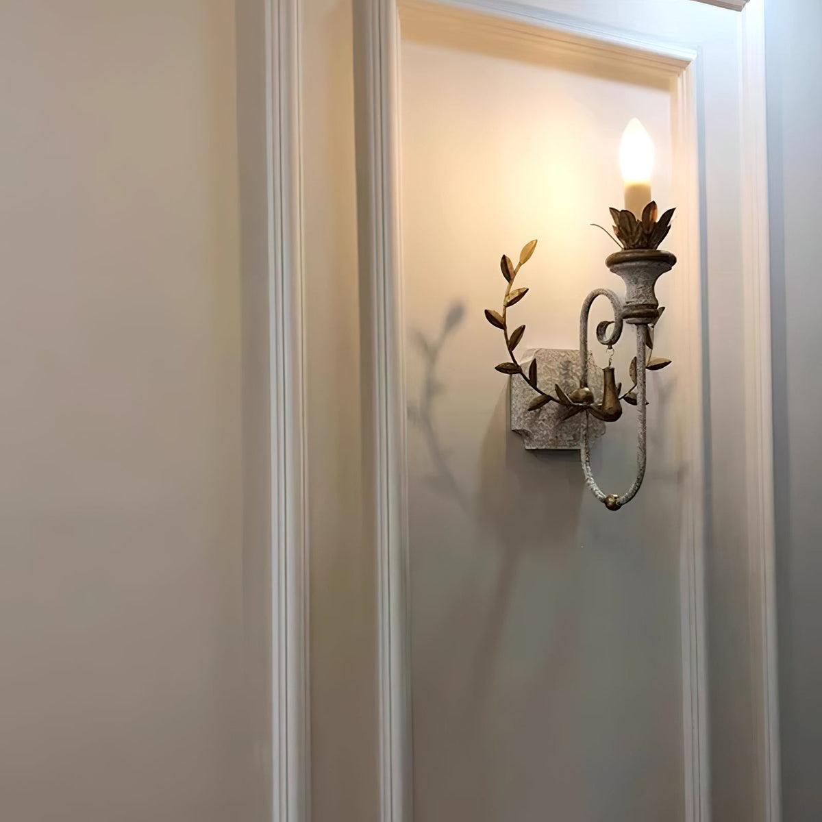 Cumiers Wall Lamp – Rustic Vintage Vine Metal & Wood Wall Sconce