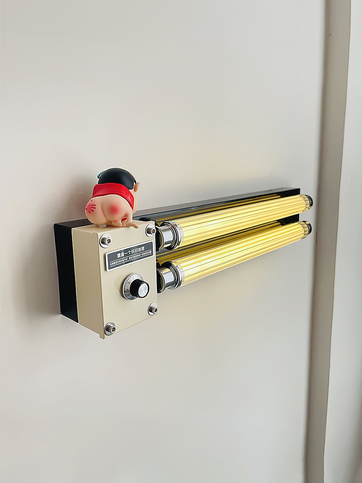 Cutshall Wall Lamp – Modern Architectural Linear LED Sconce