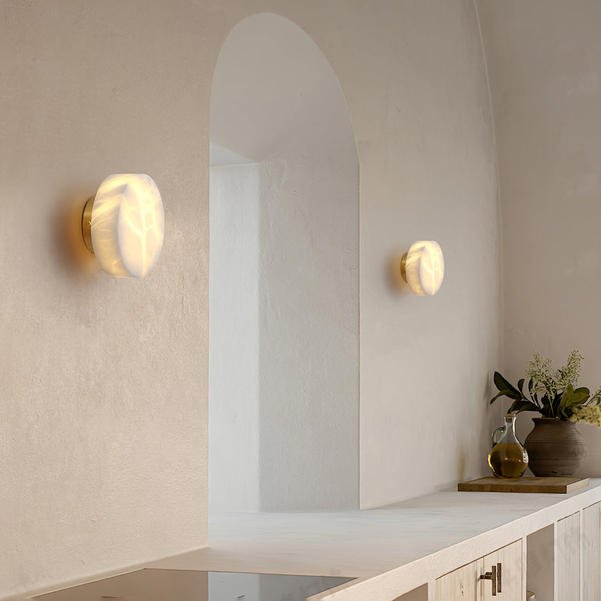 Cylindrical Alabaster Wall Lamp – Architectural Natural Stone LED Sconce