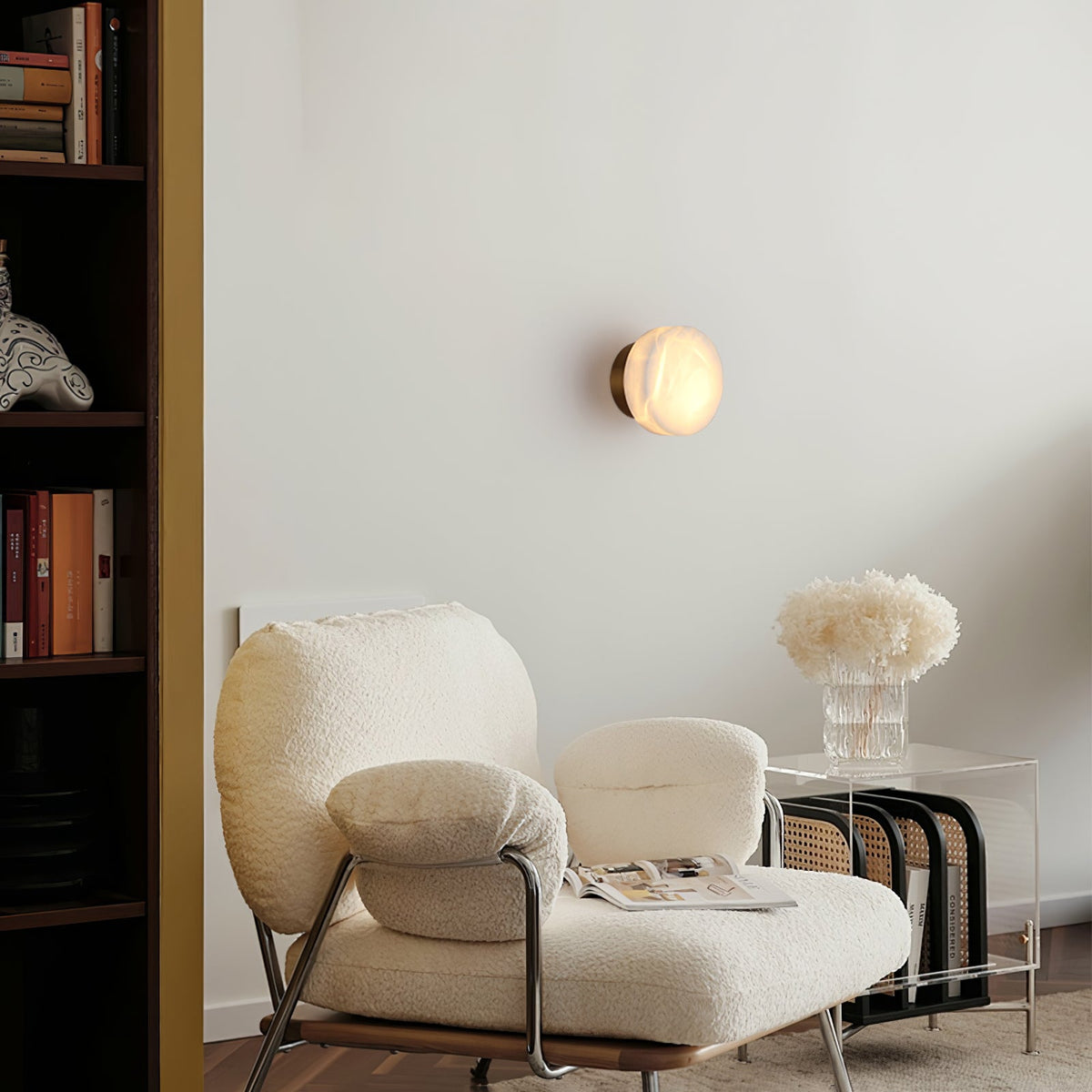 Cylindrical Alabaster Wall Lamp – Architectural Natural Stone LED Sconce